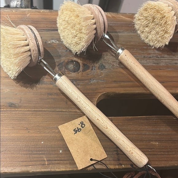 Household scrub brush vegetable scrubbers or kitchen decor accent one - Picture 1 of 6